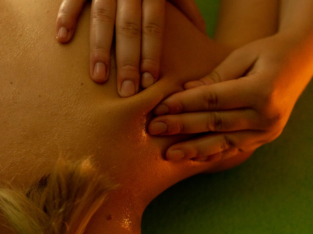 Massage du dos axé sur la détente